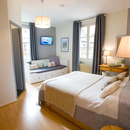 Chez Laurence ゲストハウス 3*